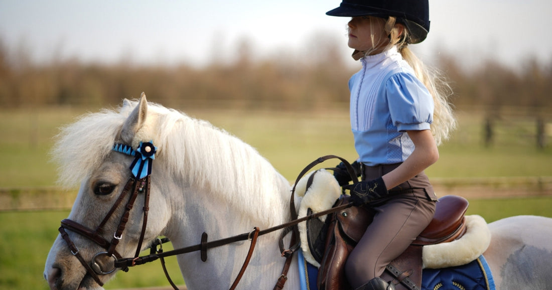 Oefeningen voor paardrijden: 7 leuke oefeningen op een rij!