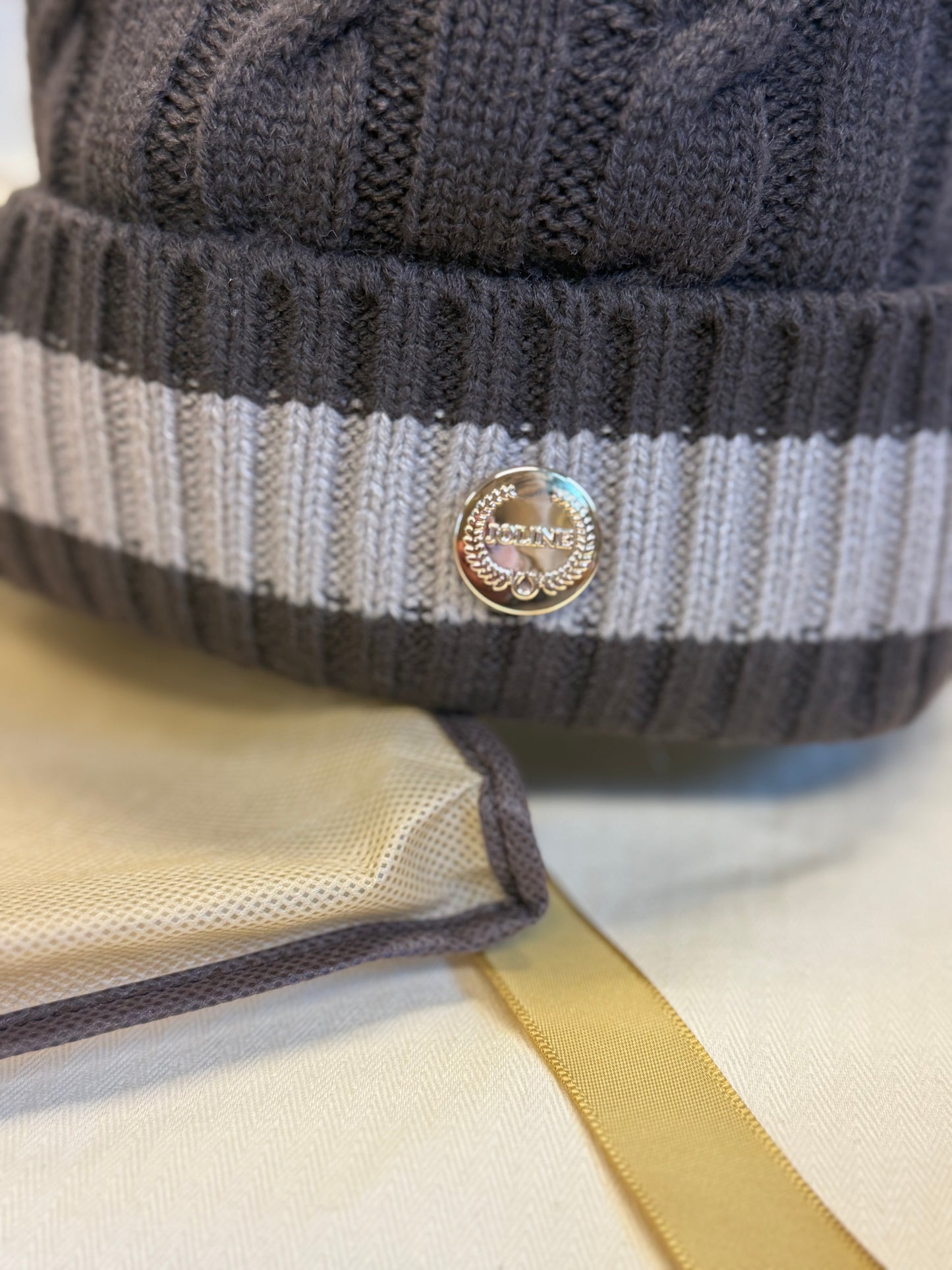 Joline Beanie Pompon