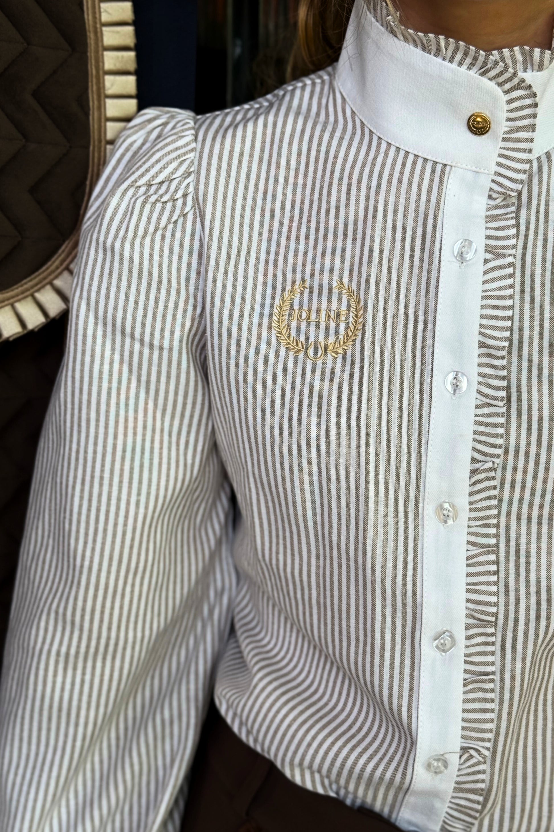 Maxime-blouse-Chocolate-Brown-3